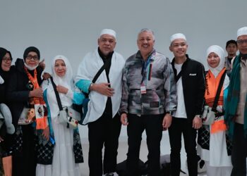 386 Jamaah Haji Kloter 8 Pinrang Tiba di Tanah Air Bupati Irwan Hamid Sambut langsung di Bandara