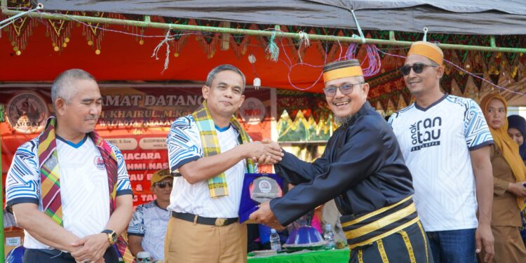 Ada-ada Tomatoa Jadi Pesan Wabup Pinrang di Silaturahmi Nasional Batulappa
