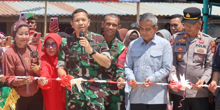 Kasdam XIV/Hasanuddin Tutup TMMD ke-129 di Cempa Bupati Pinran Hasilnya langsung Dirasa Masyarakat