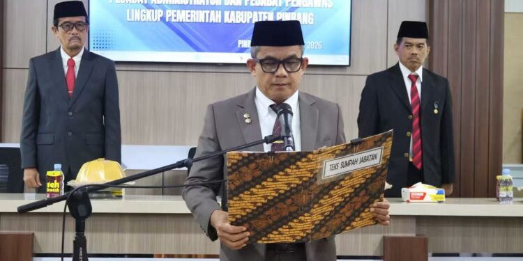 Pelantikan 23 Pejabat Pemkab Pinrang Perkuat Soliditas dan Profesionalisme ASN